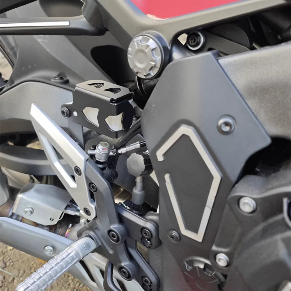 VOGE RR660S Rear Brake Fluid Reservoir Guard Protector