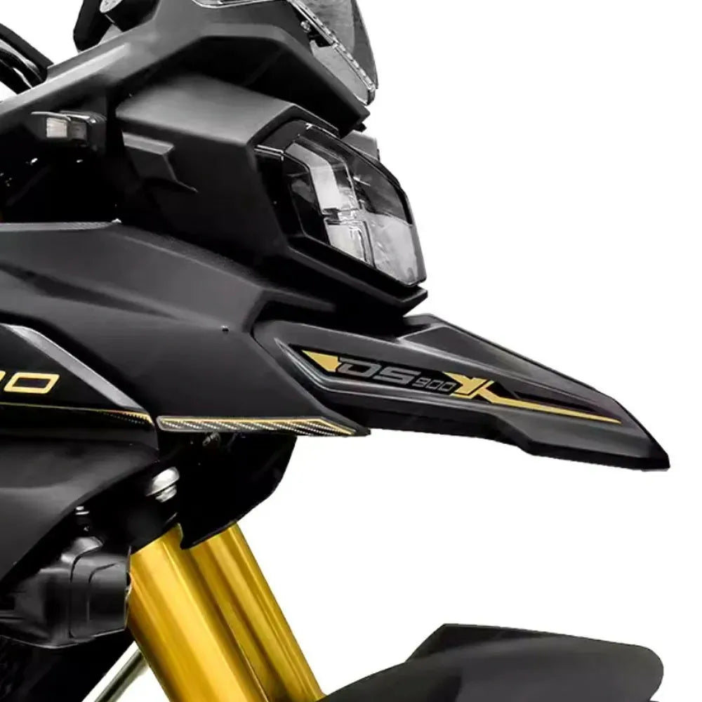 Adhesivo reflectante para el protector de labio delantero de la motocicleta para VOGE DSX900 / DS900X (2024-2025)