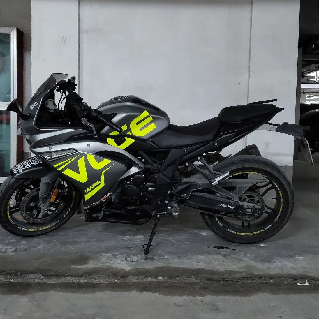 VOGE 300RR / 300R Anti-Skid Fuel Tank Side Stickers