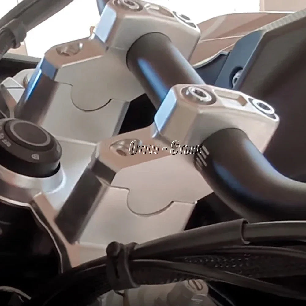 28mm Handlebar Riser Clamp for VOGE DS900X / 900 DSX – Aluminum Handle Heightening Mount