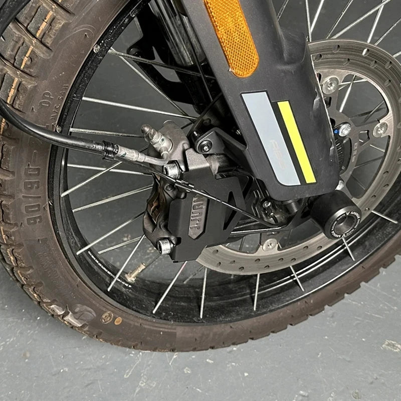 Cubierta protectora de pinza de freno trasero y sensor ABS para Voge Valico 900 DSX (2024-2025)