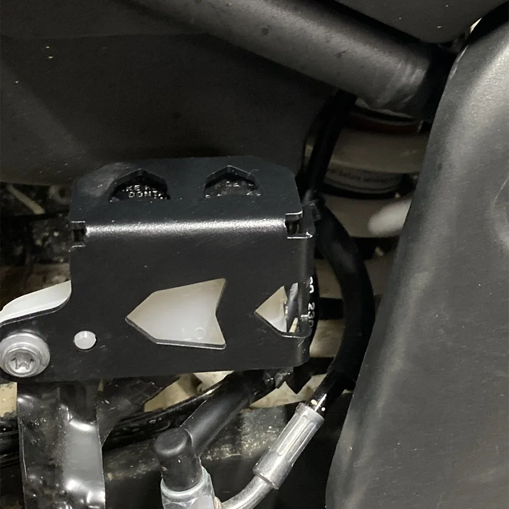 VOGE RR660S Rear Brake Fluid Reservoir Guard Protector