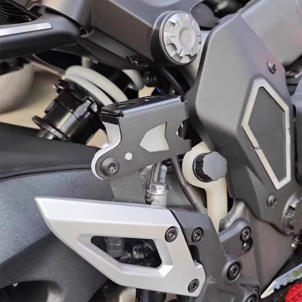 VOGE RR660S Rear Brake Fluid Reservoir Guard Protector